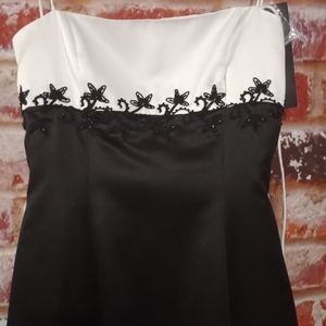 NWT Womans 7/8 dress